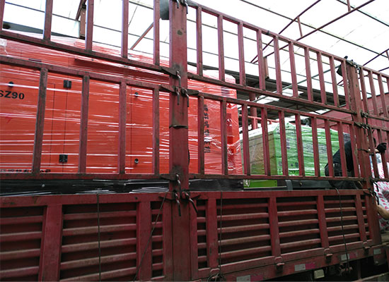 雄安混凝土液壓濕噴機(jī)、空壓機(jī)發(fā)貨現(xiàn)場